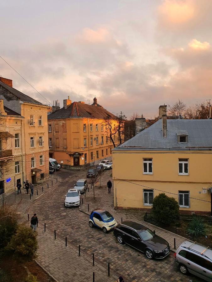 Homey Apartment On Vicheva Str. Lviv Eksteriør bilde
